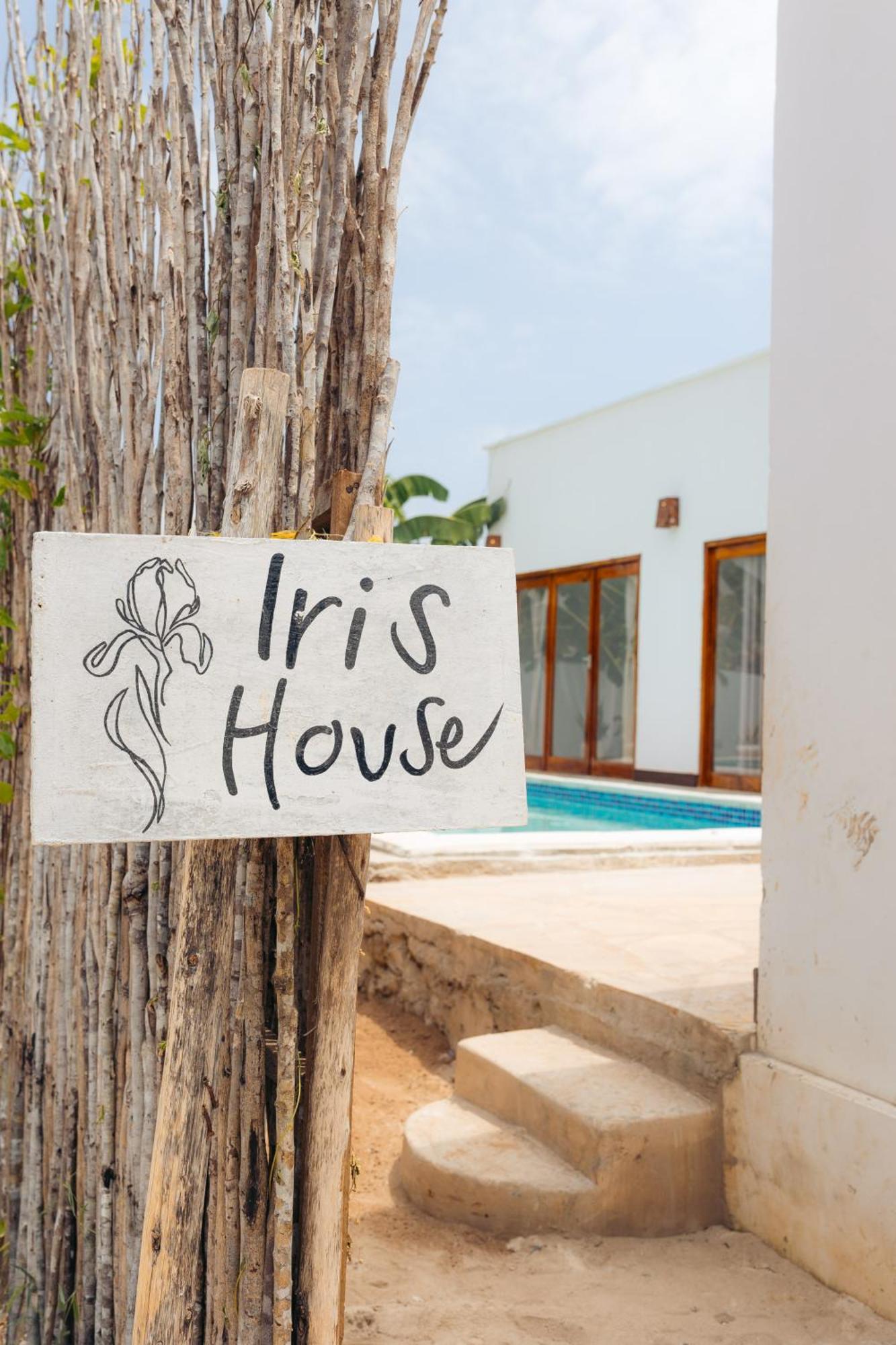Bukoba - Iris - Private Pool, Ac & Wi-fi