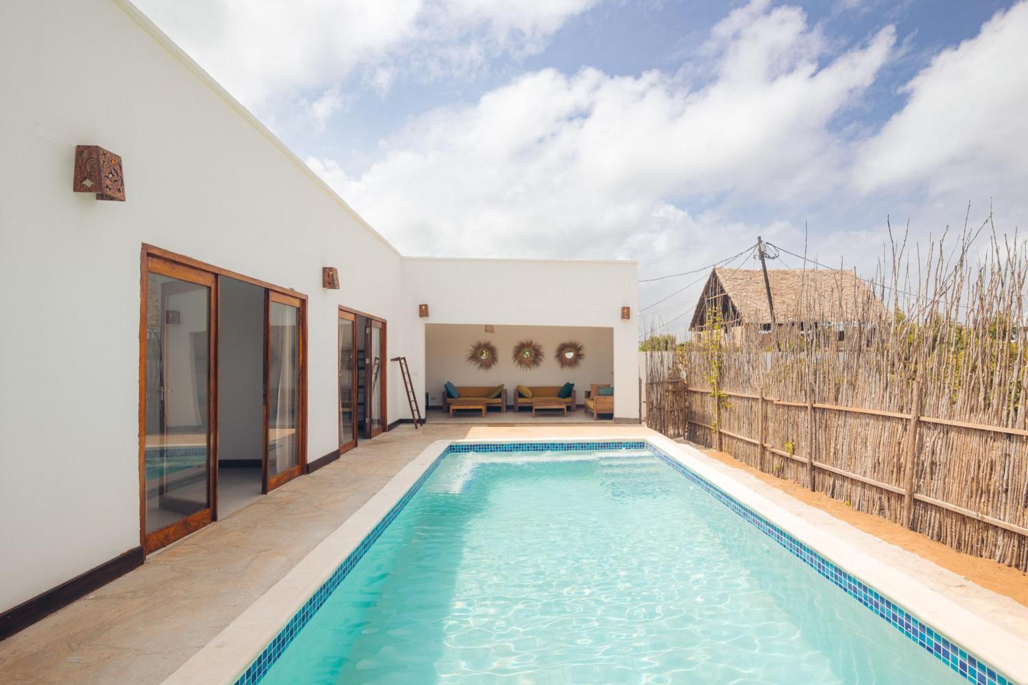 Bukoba - Iris - Private Pool, Ac & Wi-fi Villa *