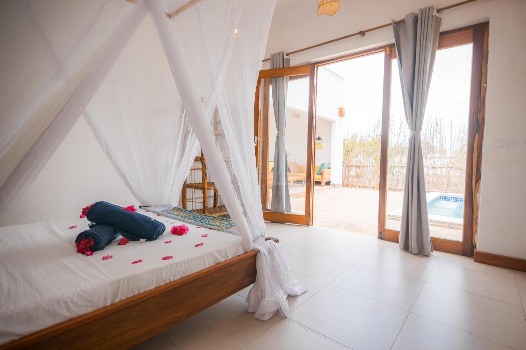 Bukoba - Iris - Private Pool, Ac & Wi-fi *