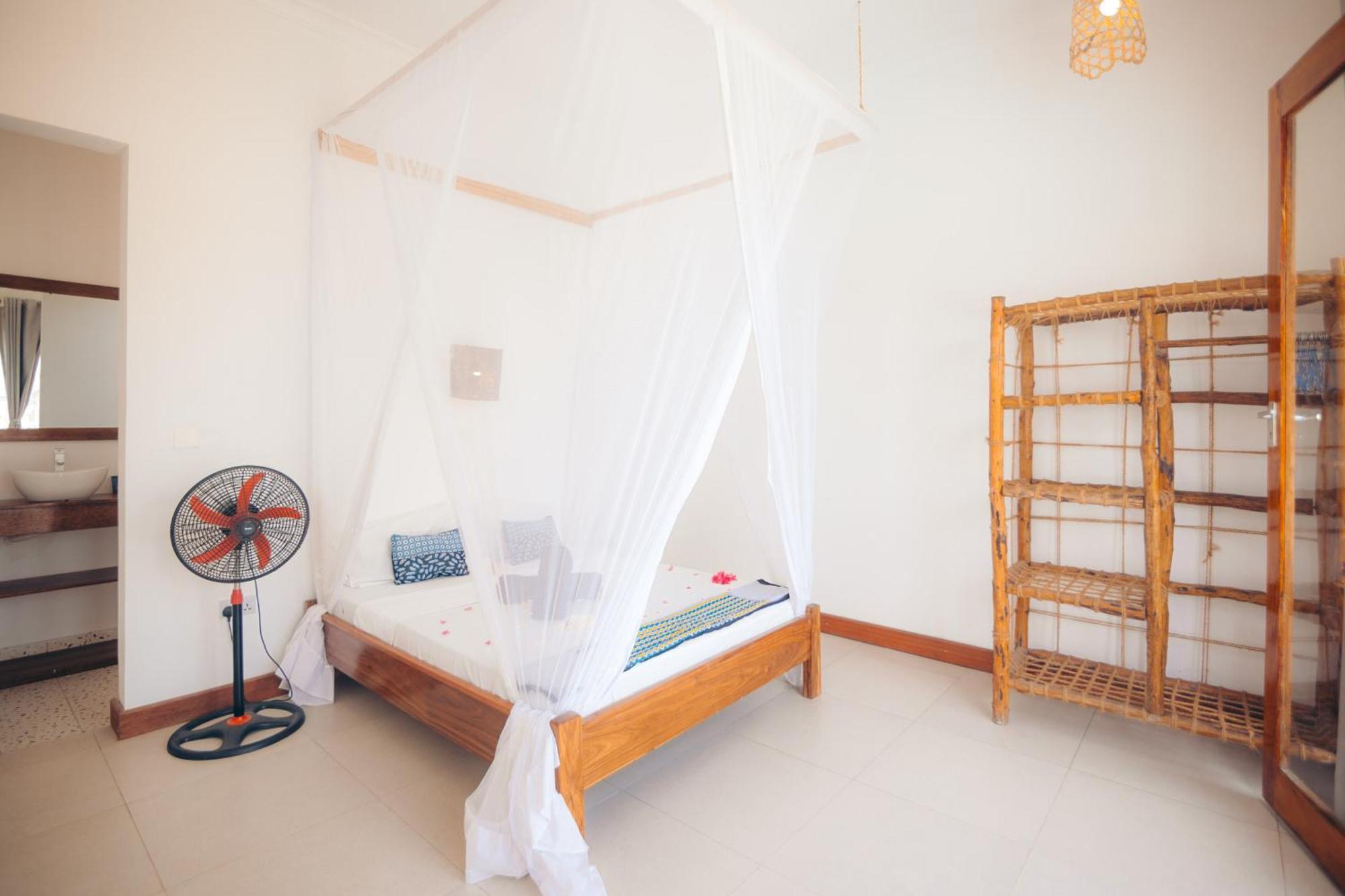 Bukoba - Iris - Private Pool, Ac & Wi-fi *